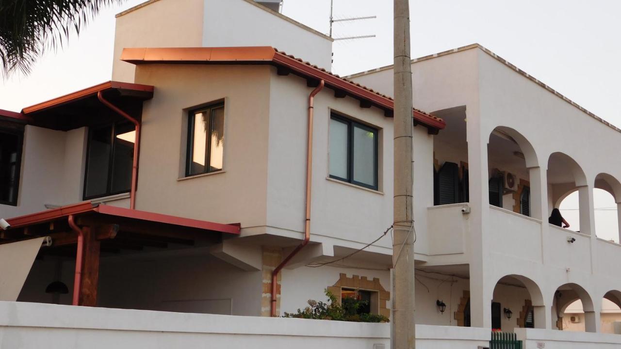 Villa Raggio Di Sole Parcheggio Privato Porto Cesareo Ngoại thất bức ảnh