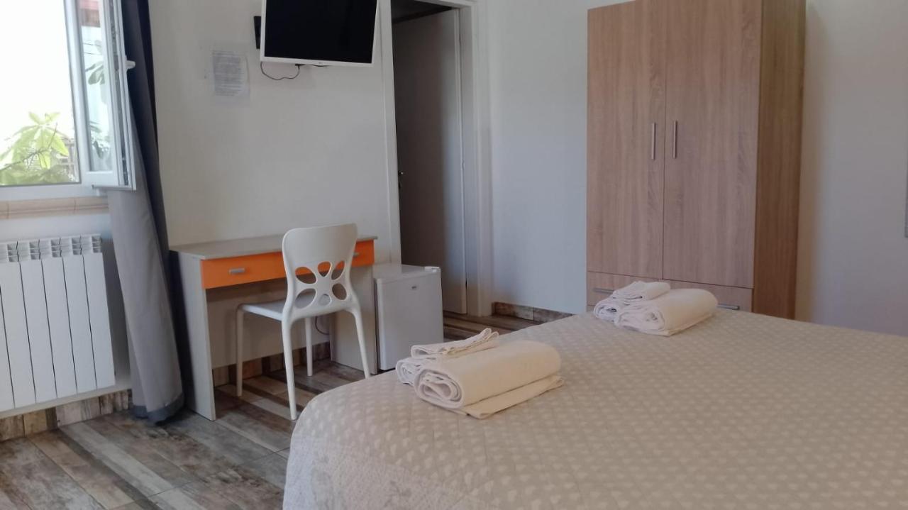 Villa Raggio Di Sole Parcheggio Privato Porto Cesareo Ngoại thất bức ảnh