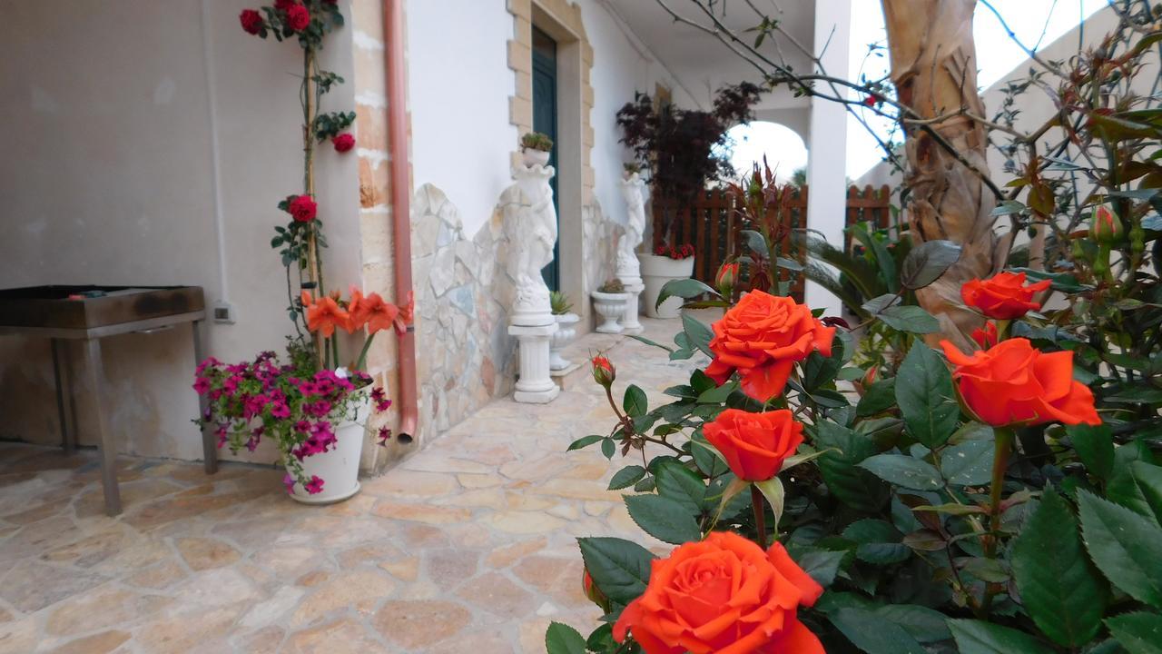 Villa Raggio Di Sole Parcheggio Privato Porto Cesareo Ngoại thất bức ảnh